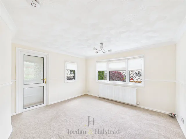 Photo 2 — Frodsham Park Homes, Marsh Lane, Frodsham, Cheshire, WA6 7BX