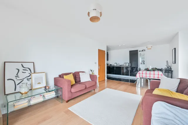 Photo 2 — Flat 138, 25 Barge Walk, City Peninsula, London
