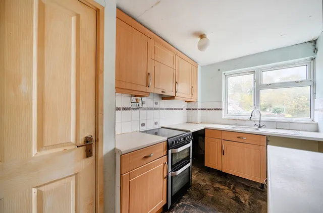 Photo 3 — Patten Ash Drive, Wokingham, Berkshire, RG40 1SJ