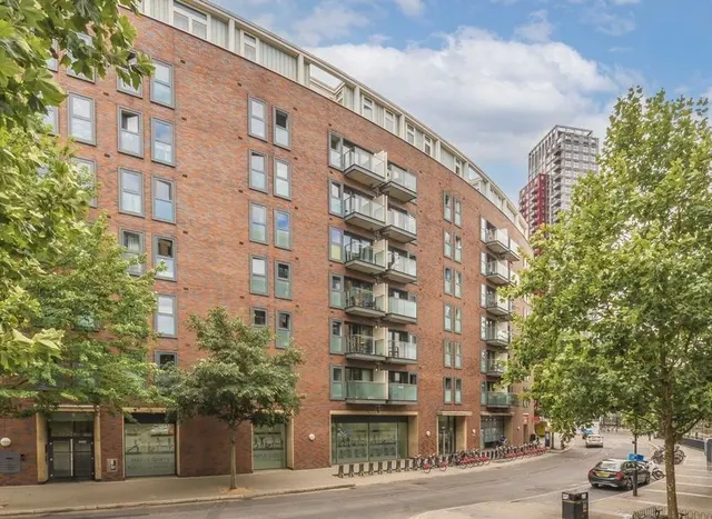 Surrey Quays Road, Canada Water, SE16, photo 1