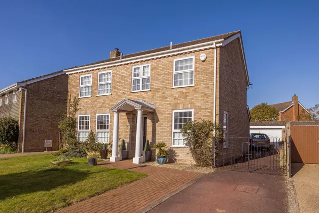 Cranbrook Drive, Maidenhead, Berkshire, photo 1