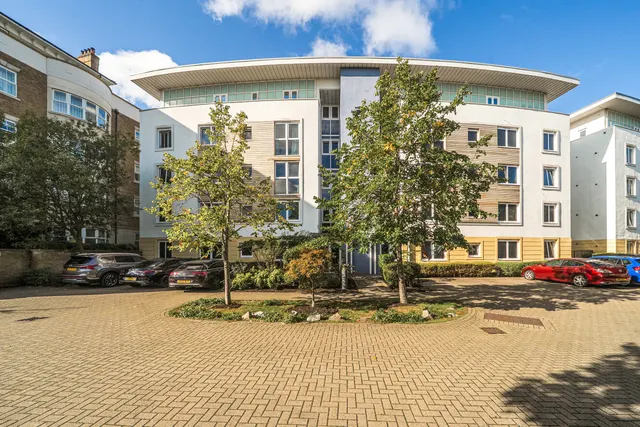 Creswell Drive, Beckenham, BR3, photo 1