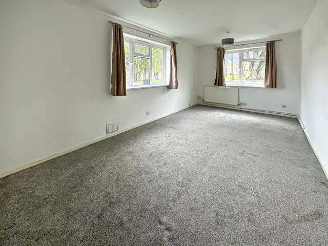 Avon Road, Bulford, SP4, photo 2