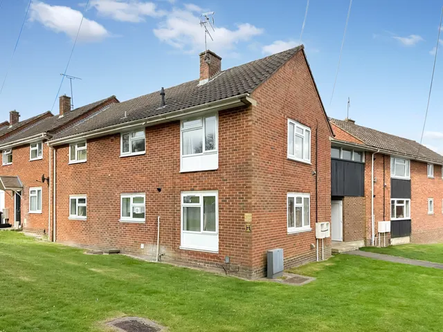 Avon Road, Bulford, SP4, photo 1