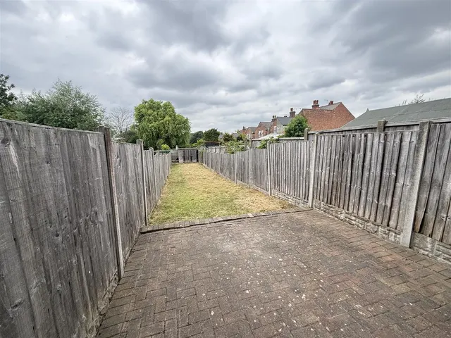 Hill Street, Burton-On-Trent, DE15, photo 2
