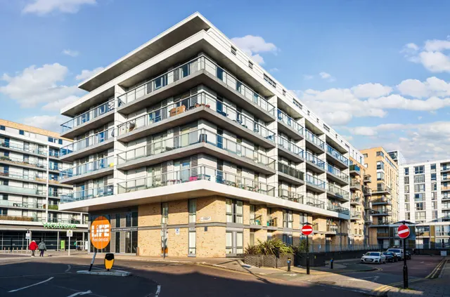 50 Hargood House, 7 Norway Street, London, photo 1