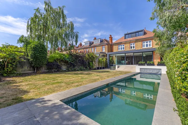 Photo 2 — Larpent Avenue, Putney, South West London