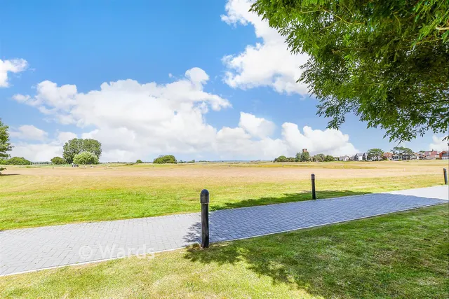 St. Andrew's Road, Littlestone, TN28, photo 1