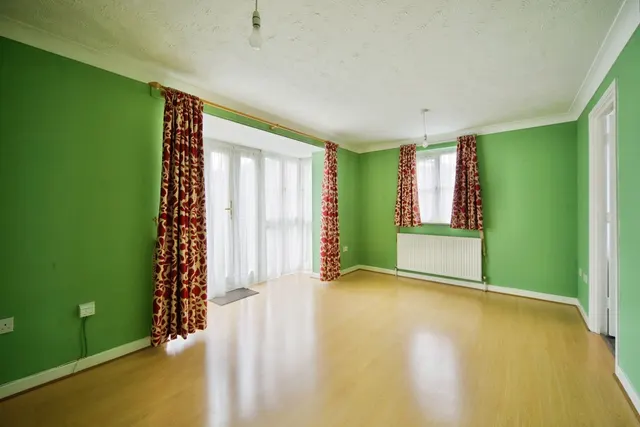 Photo 3 — Ireton Street, London, E3