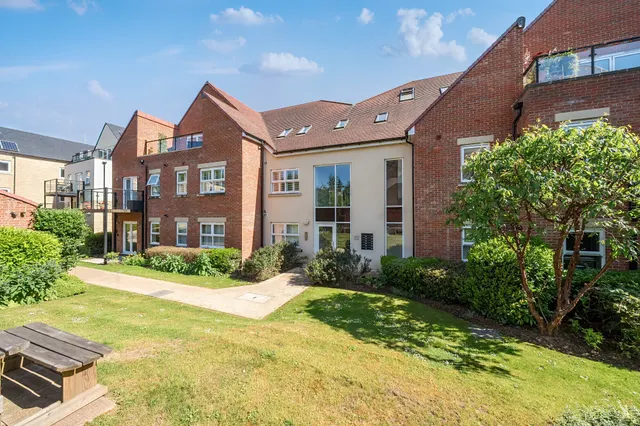 Victoria Close, Rickmansworth, WD3, photo 1