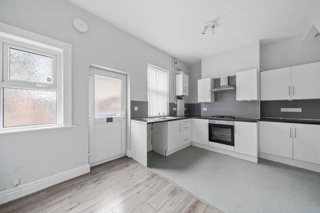 Photo 3 — Bryn Road South, Ashton-In-Makerfield, Wigan, Wigan, WN4 8QR