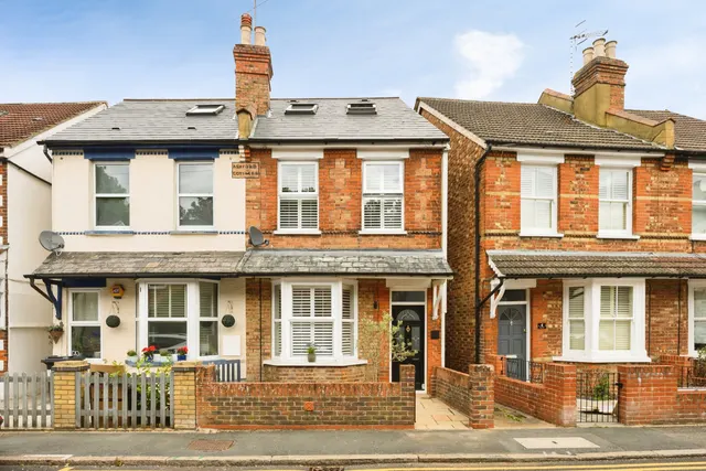 Little Roke Avenue, Kenley, CR8, photo 1