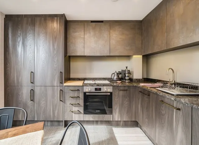 Essex Park Mews, Acton, W3, photo 3