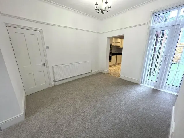 Royton Road, Liverpool, L22, photo 3