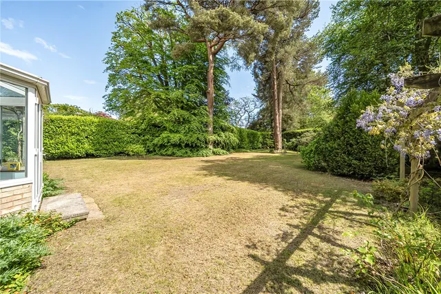 Grove Road, Hindhead, Surrey, GU26, photo 1