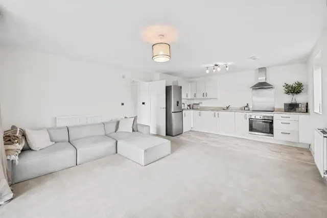 William Jessop Way, Bristol, BS13, photo 2