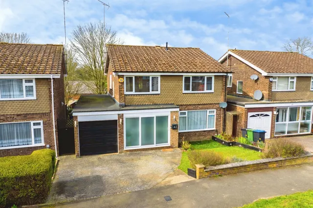 Wootton Drive, Hemel Hempstead, photo 1