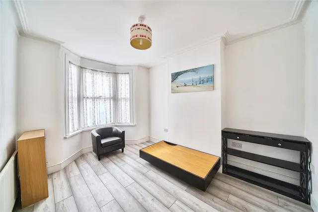 Brock Road, London, E13, photo 3