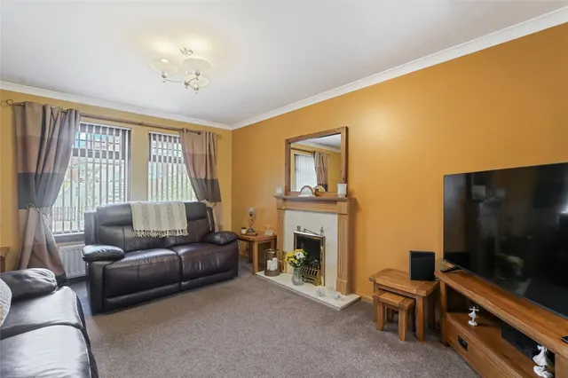 Photo 3 — Glen Sannox Loan, GLASGOW, Lanarkshire, G68