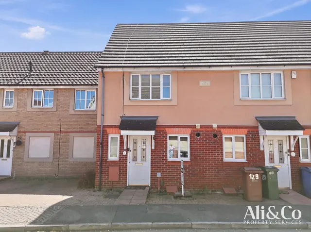Plymouth Road, Grays, Essex, RM16 6BL, photo 1