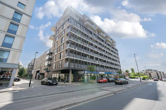 Windsor Road, Slough, SL1, photo 1