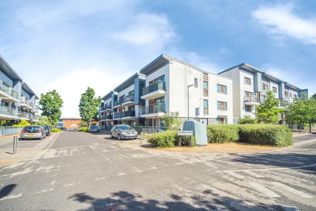 Ted Bates Road, Southampton, SO14, photo 1