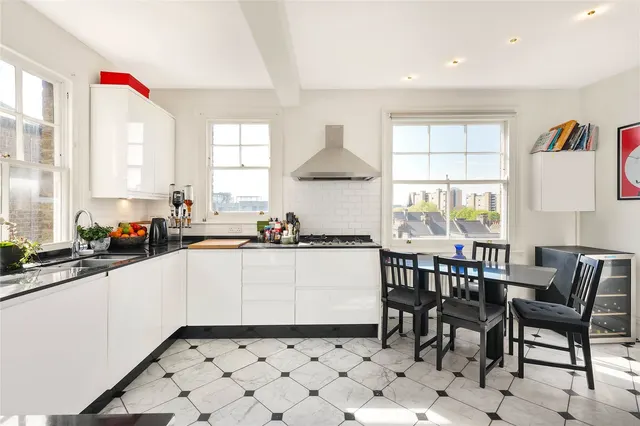 Photo 3 — Overstrand Mansions, Prince Of Wales Drive, London, SW11