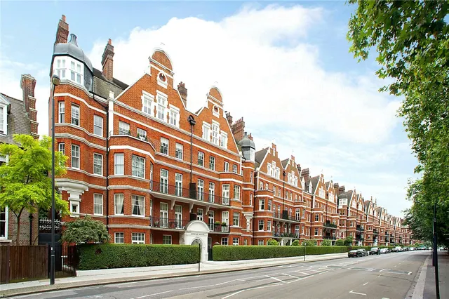 Overstrand Mansions, Prince Of Wales Drive, London, SW11, photo 1