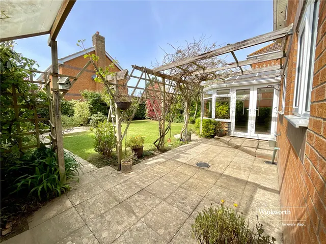 Photo 2 — Bramshaw Way, New Milton, Hampshire, BH25