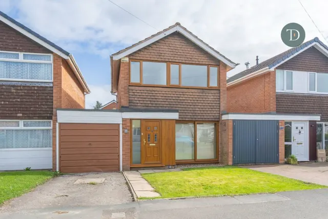 Capenhurst Lane, Whitby, CH65 7AQ, photo 1