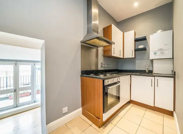 Hayter Road, Brixton, SW2, photo 3