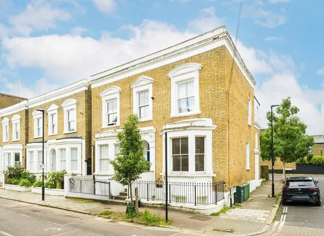 Hayter Road, Brixton, SW2, photo 1