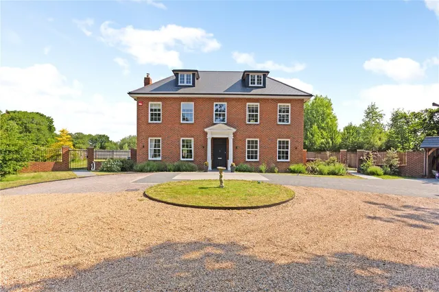 Main Road, Chichester, PO18, photo 1