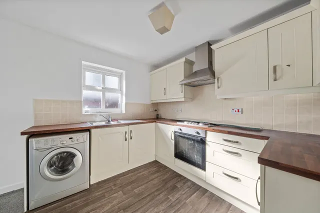 Photo 2 — Apartment 4, 191 Wigan Road, Wigan, Ashton-In-Makerfield, WN4 9SL