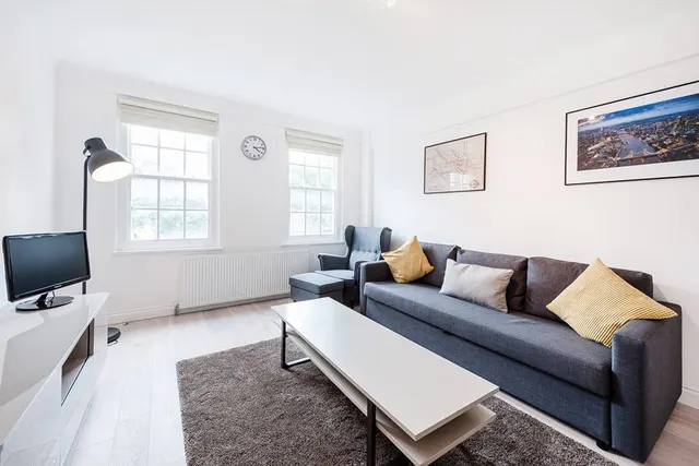 Eton College Road, London, NW3, photo 2