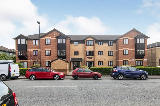 Regents Park Road, Southampton, photo 1