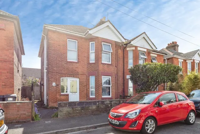 Cyril Road, Bournemouth, photo 1