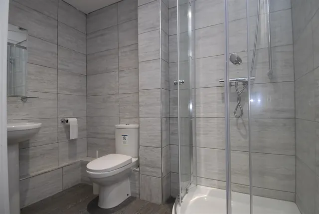 Belgrave Manor Apt, Plymouth, photo 2