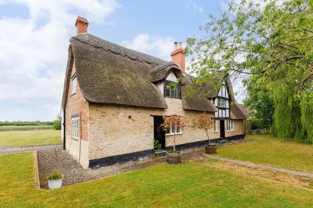 Bath Road, Frocester, GL10, photo 1