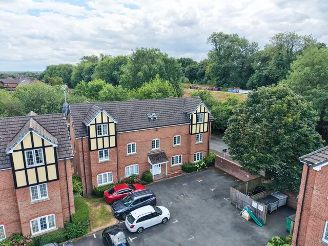 Clough Court, Nantwich, CW5, photo 1