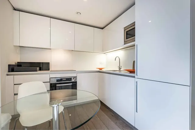Merchant Square East, London, W2, photo 3