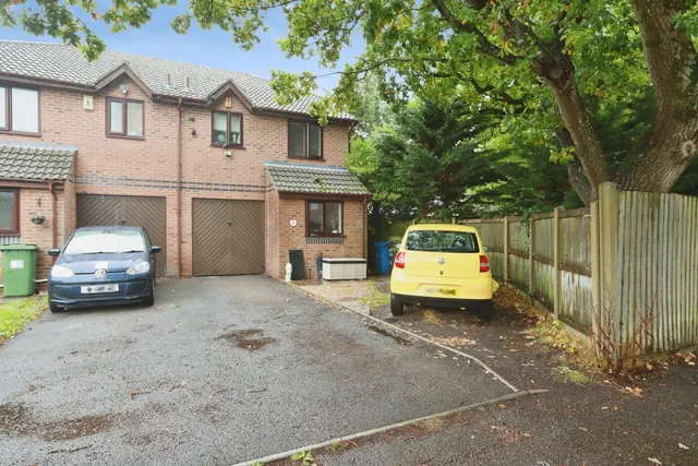 Aldis Gardens, Poole, BH15, photo 1