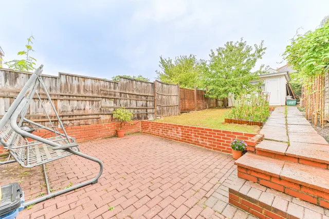 Photo 2 — 12 Norbury Rise, London