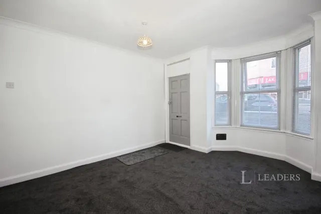 Church Road, Nuneaton, CV10, photo 2