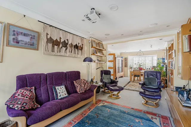 Widecombe Way, Hampstead Garden Suburb, N2, photo 2