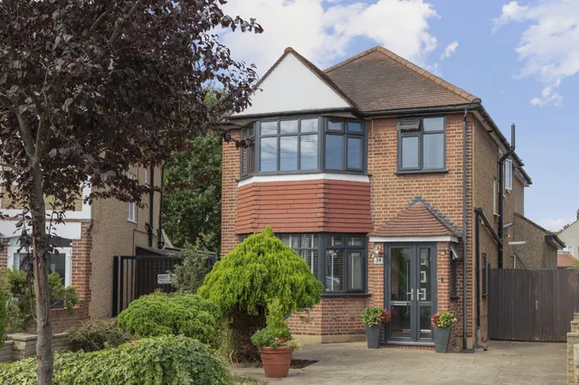 Mossville Gardens, Morden, SM4, photo 1