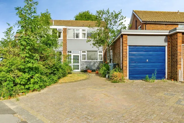 Glade Gardens, Shirley, Croydon, CR0, photo 1