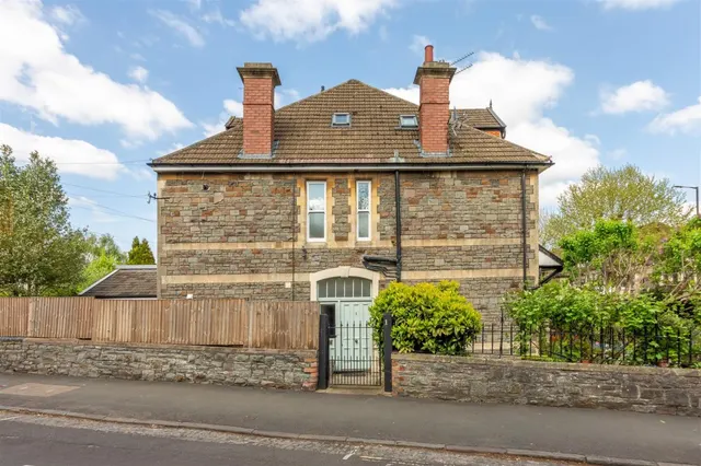Photo 3 — First Floor Flat, 1, Bayswater Avenue, Westbury Park, Bristol, BS6 7NS