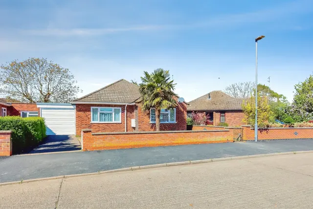 Wright Avenue, Peterborough, photo 1