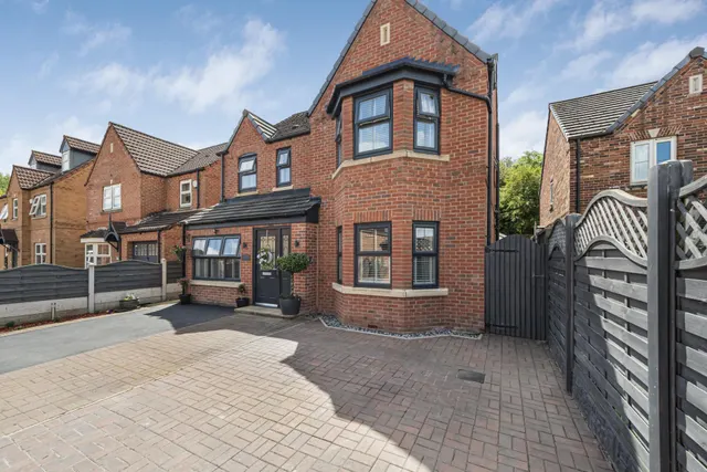 Roebuck Chase, Manvers, S63, photo 2